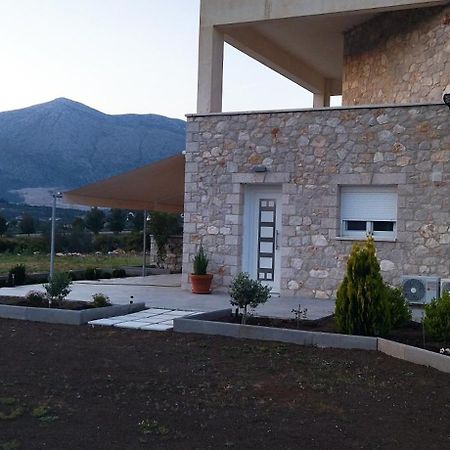 Smailis Apartment 2 ลิกูริโอ ภายนอก รูปภาพ
